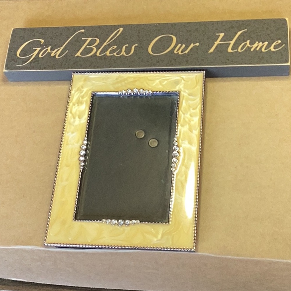 FINAL SALE PRICE Enamel Rhinestone Frame + Inspirational Sign